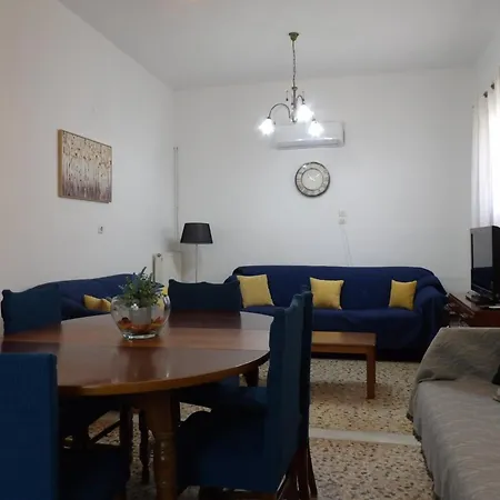 Дом отдыха Vivari's Family House *