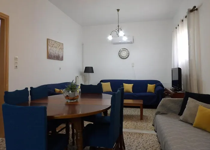 Дом отдыха Vivari's Family House *