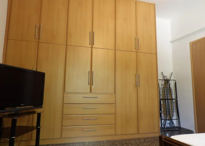 Дом отдыха Vivari's Family House