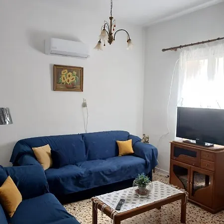 Vivari's Family House