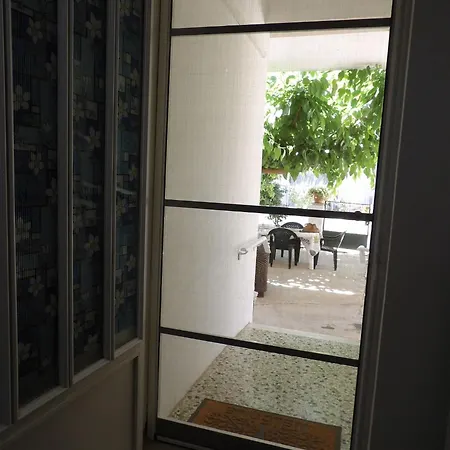 Vivari's Family House