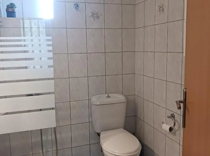 Vivari's Family House *